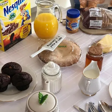 Amazing - City Centre - Free Breakfast - Wi-fi * Limerick Junction