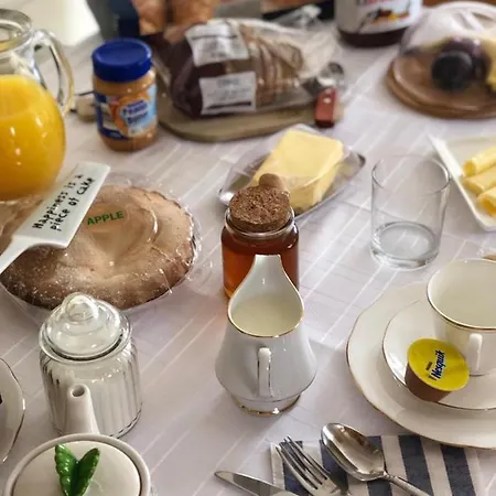 Amazing - City Centre - Free Breakfast - Wi-fi Rum i privatbostad *